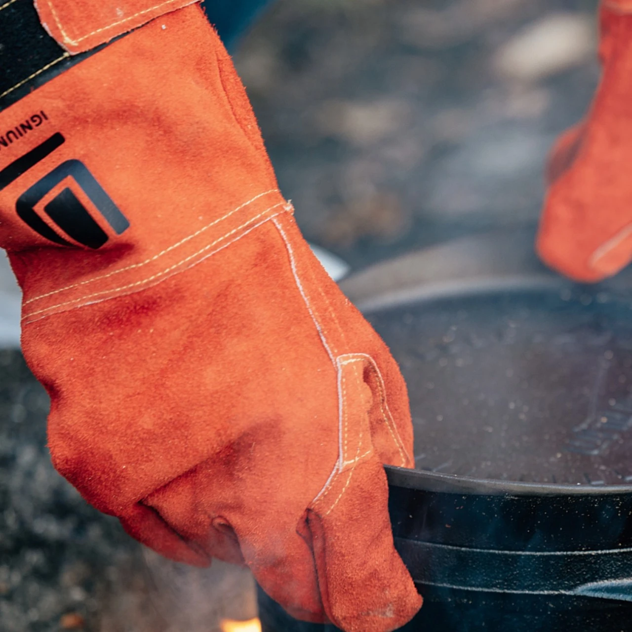 TARAN Pure Design Feuerschale Aus Gusseisen 12 TARAN Pure Design Feuerschale Aus Gusseisen – Bild 10