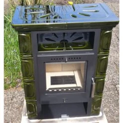 Borgholm Top Olivgrün Kachel Kaminofen 7kW -Besten Kamin Laden borgholm top gruen kaminofen web15 1280x1280