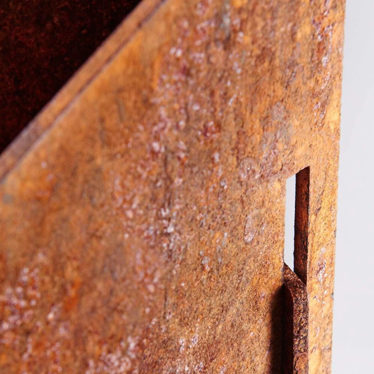 Delta Pyramide Gartenkamin Cortenstahl 7 Delta Pyramide Gartenkamin Cortenstahl – Bild 5