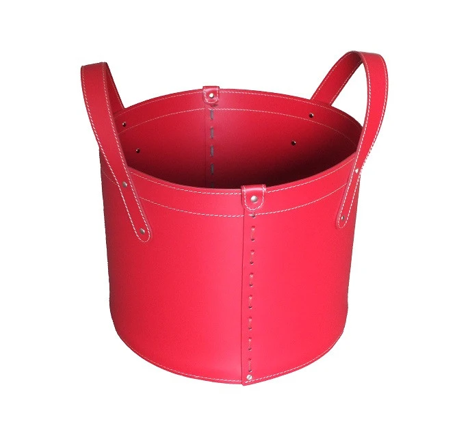 Designer Holzkorb Tonda Rot Aus Regeneriertem Leder Mit Rollen 5 Designer Holzkorb Tonda Rot Aus Regeneriertem Leder Mit Rollen – Bild 3