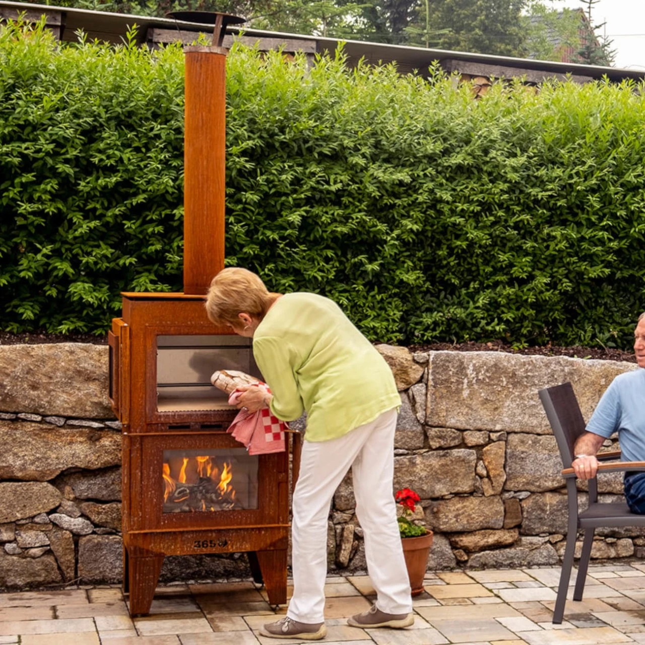 Gartenkamin ARVED Pizzaofen Backofen Cortenstahl 10 Gartenkamin ARVED Pizzaofen Backofen Cortenstahl – Bild 8