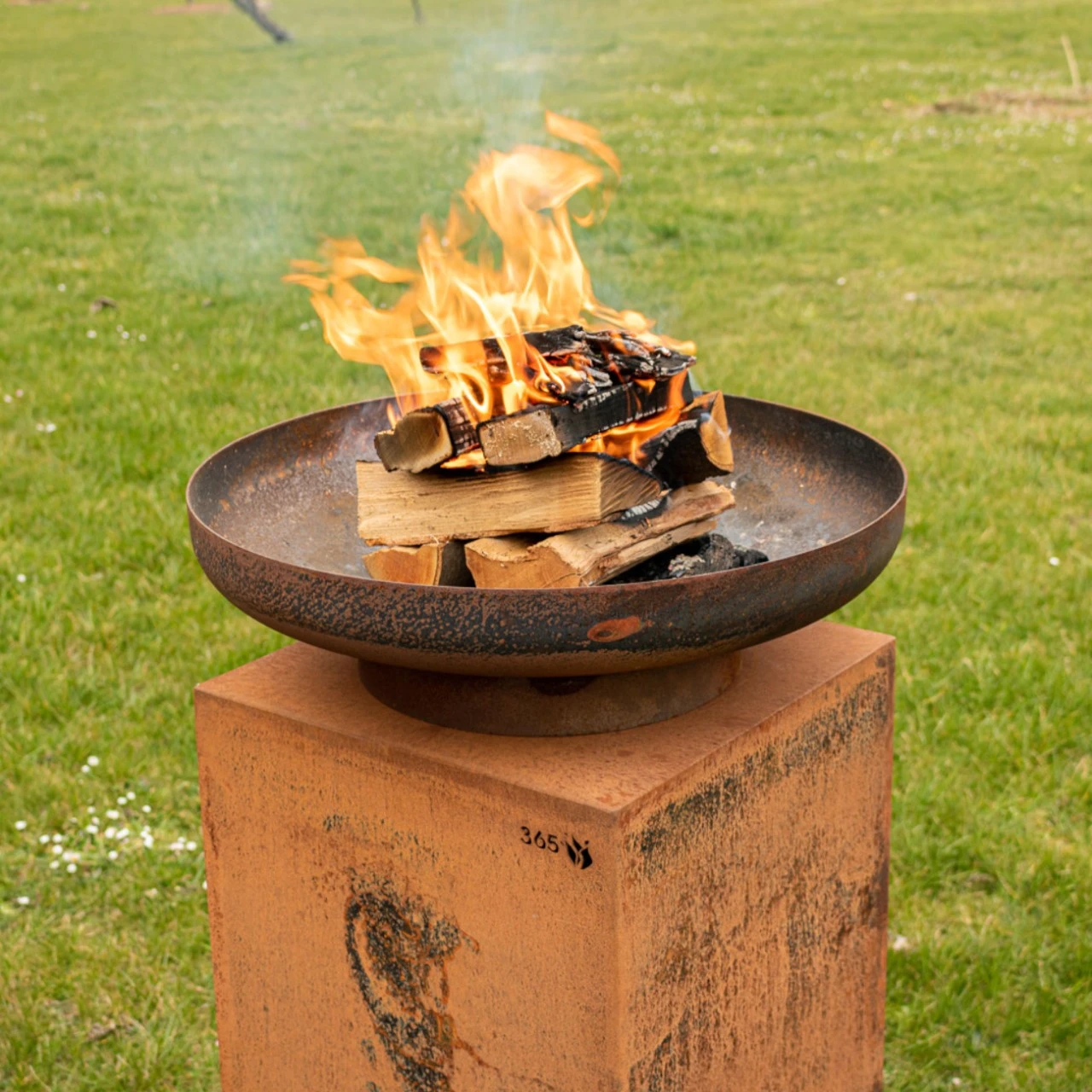 Gartenkamin Plancha Grill YMOS55 Cortenstahl 4 Gartenkamin Plancha Grill YMOS55 Cortenstahl – Bild 2