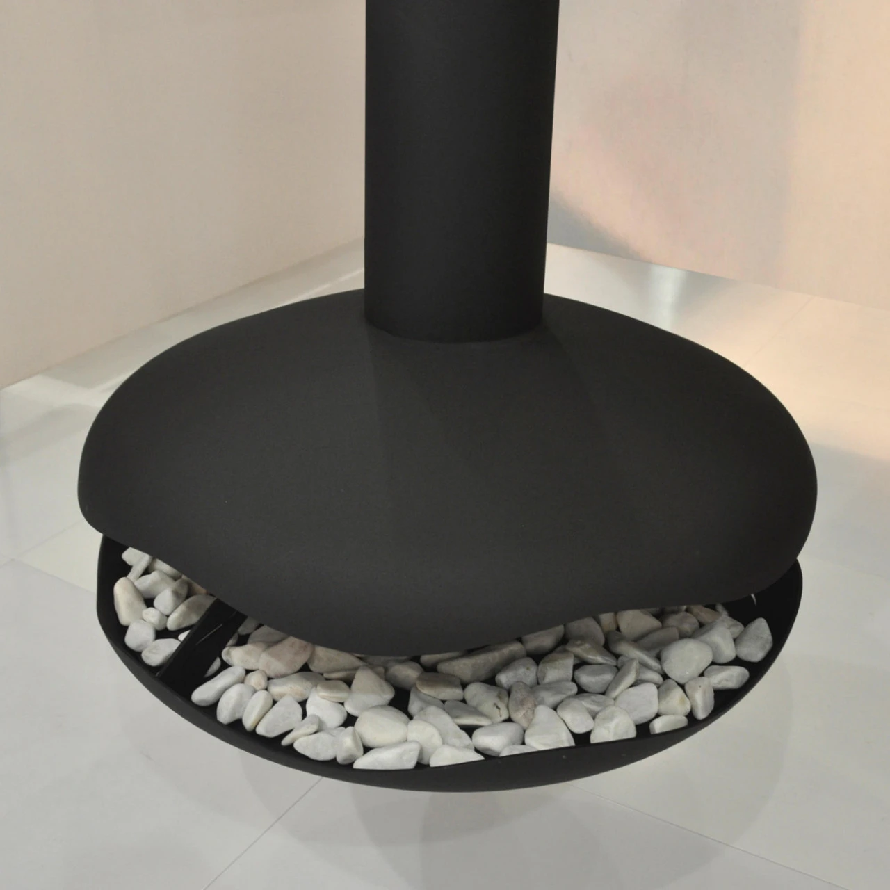 Perola Premium Ethanolkamin Schwarz Deckenmontage 5 Perola Premium Ethanolkamin Schwarz Deckenmontage – Bild 3