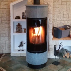 Atika Serpentino Extra Kaminofen 7kW -Besten Kamin Laden thorma design atika serpentino kundenbild 1280x1280