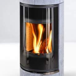 Atika Serpentino Plus Speicher-Kaminofen 7kW 12 Atika Serpentino Plus Speicher-Kaminofen 7kW -Besten Kamin Laden thorma design atika serpentino normal front 1280x1280