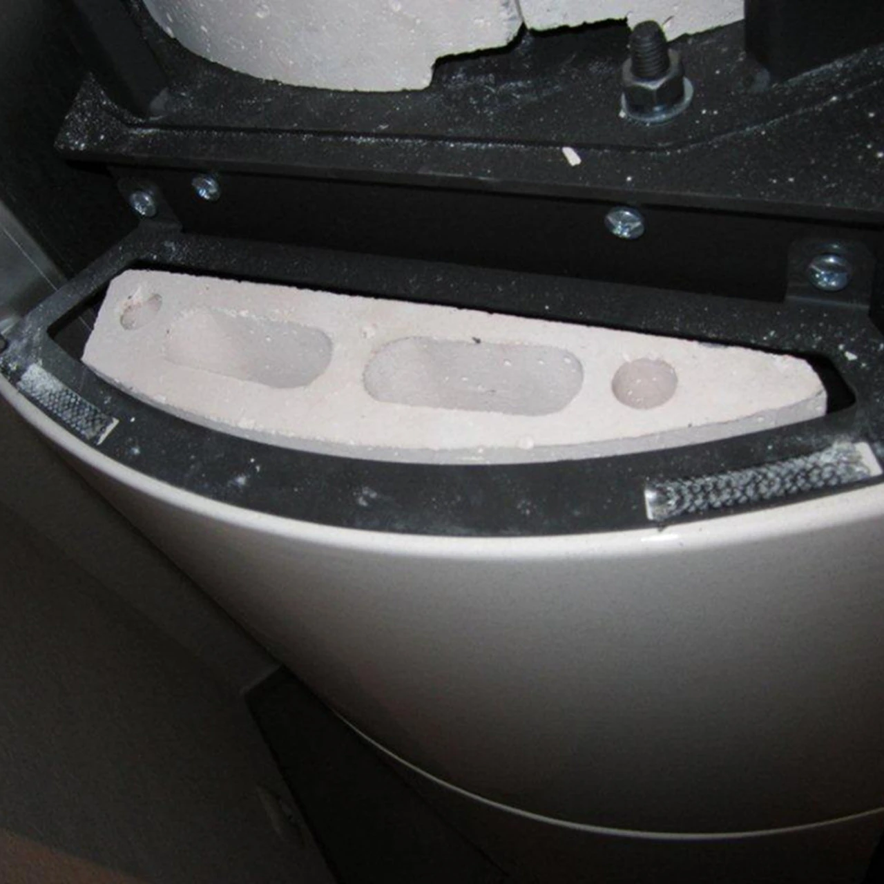 Delia Extra Speicher-Kaminofen Mit Weißen Kacheln 7kW 17 Delia Extra Speicher-Kaminofen Mit Weißen Kacheln 7kW – Bild 15