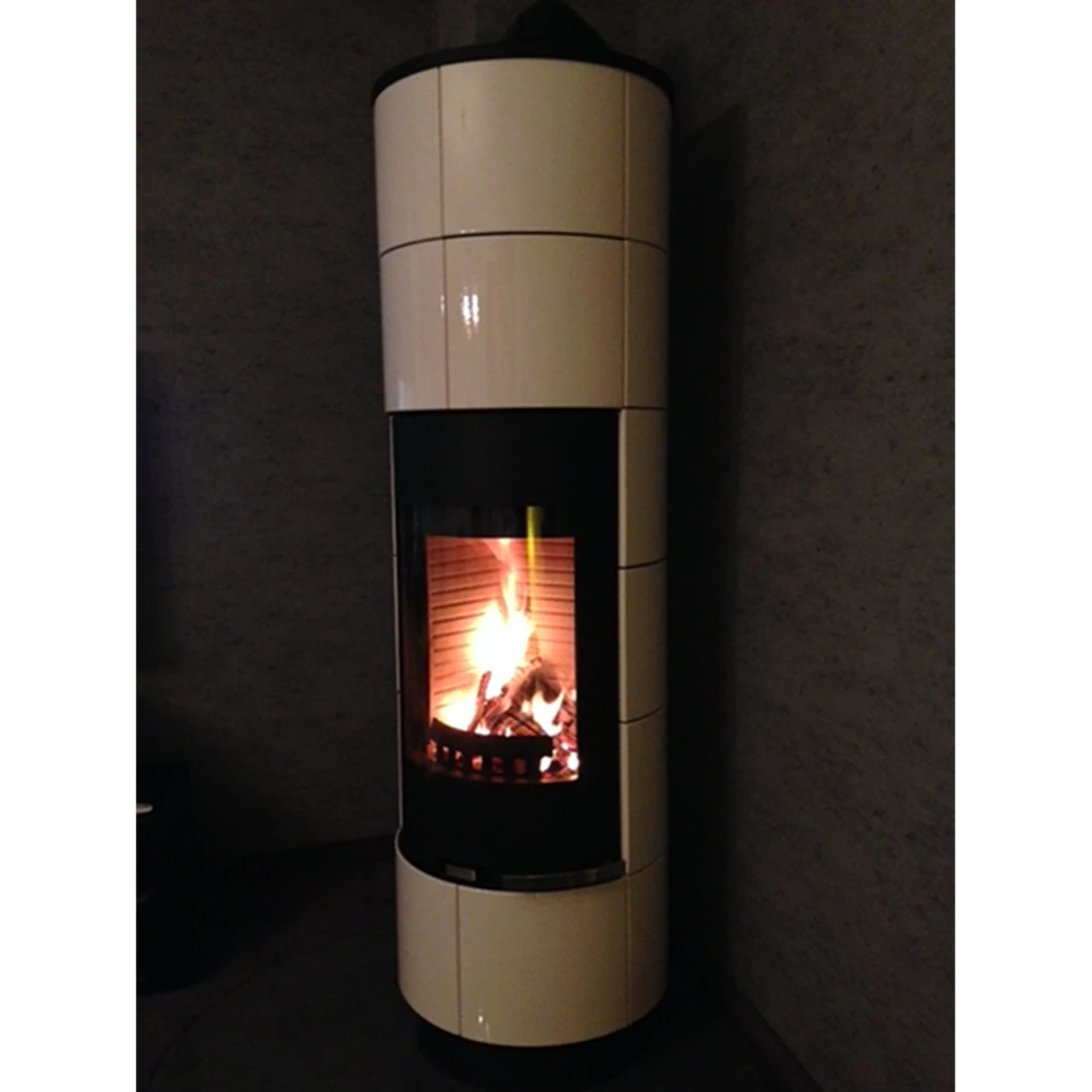 Delia Kaminofen Mit Weißen Kacheln 7kW 11 Delia Kaminofen Mit Weißen Kacheln 7kW – Bild 9